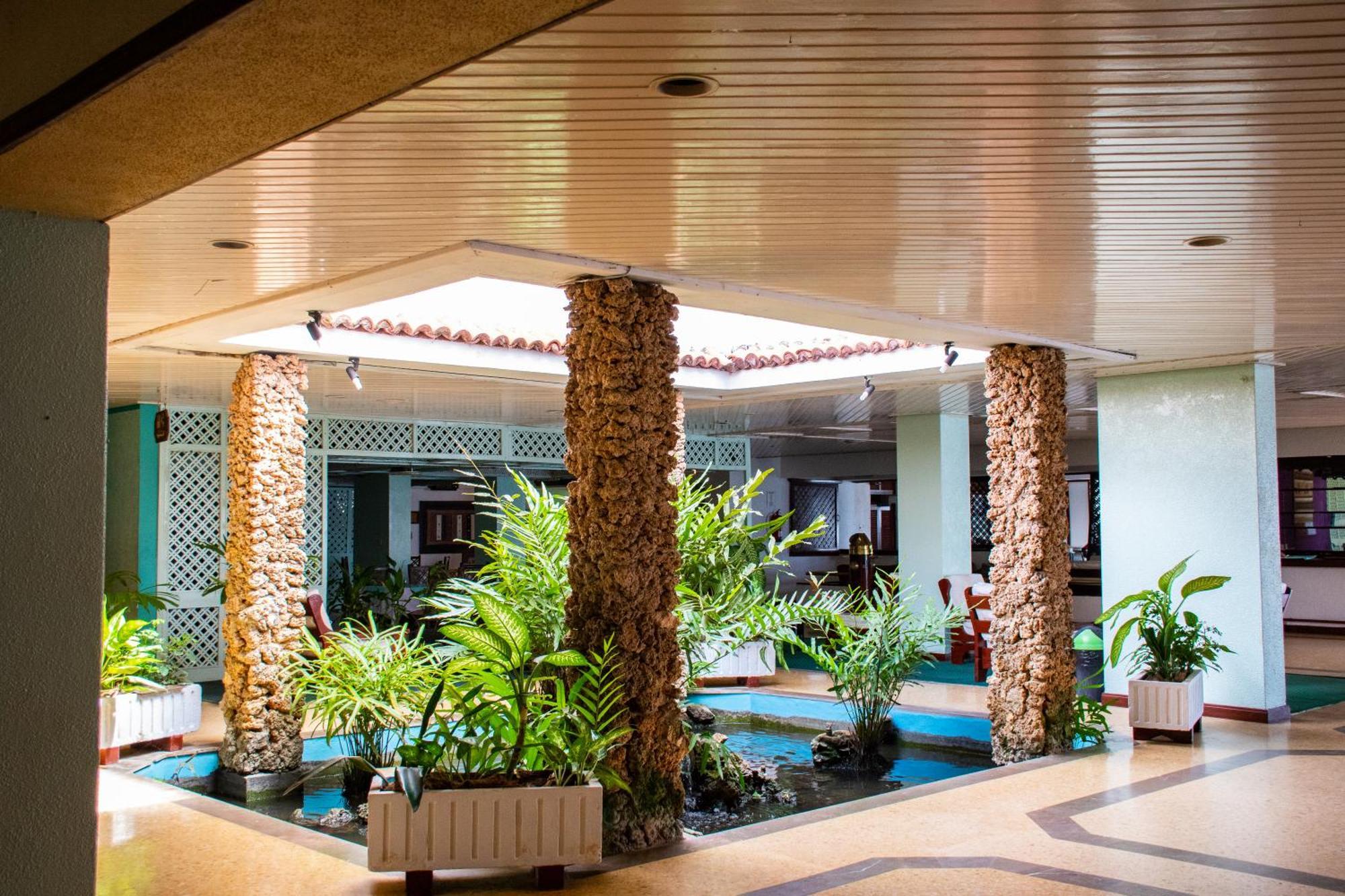 Mombasa Beach Hotel Eksteriør bilde