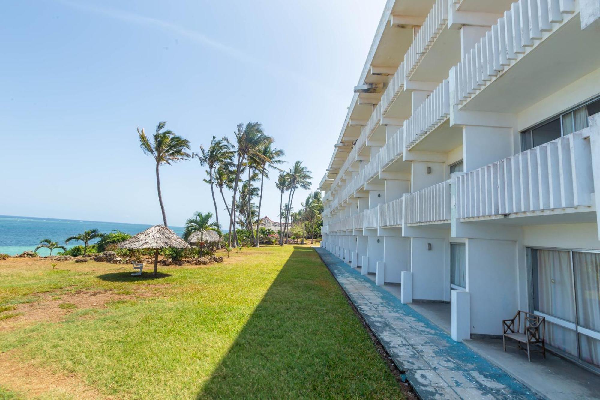 Mombasa Beach Hotel Eksteriør bilde