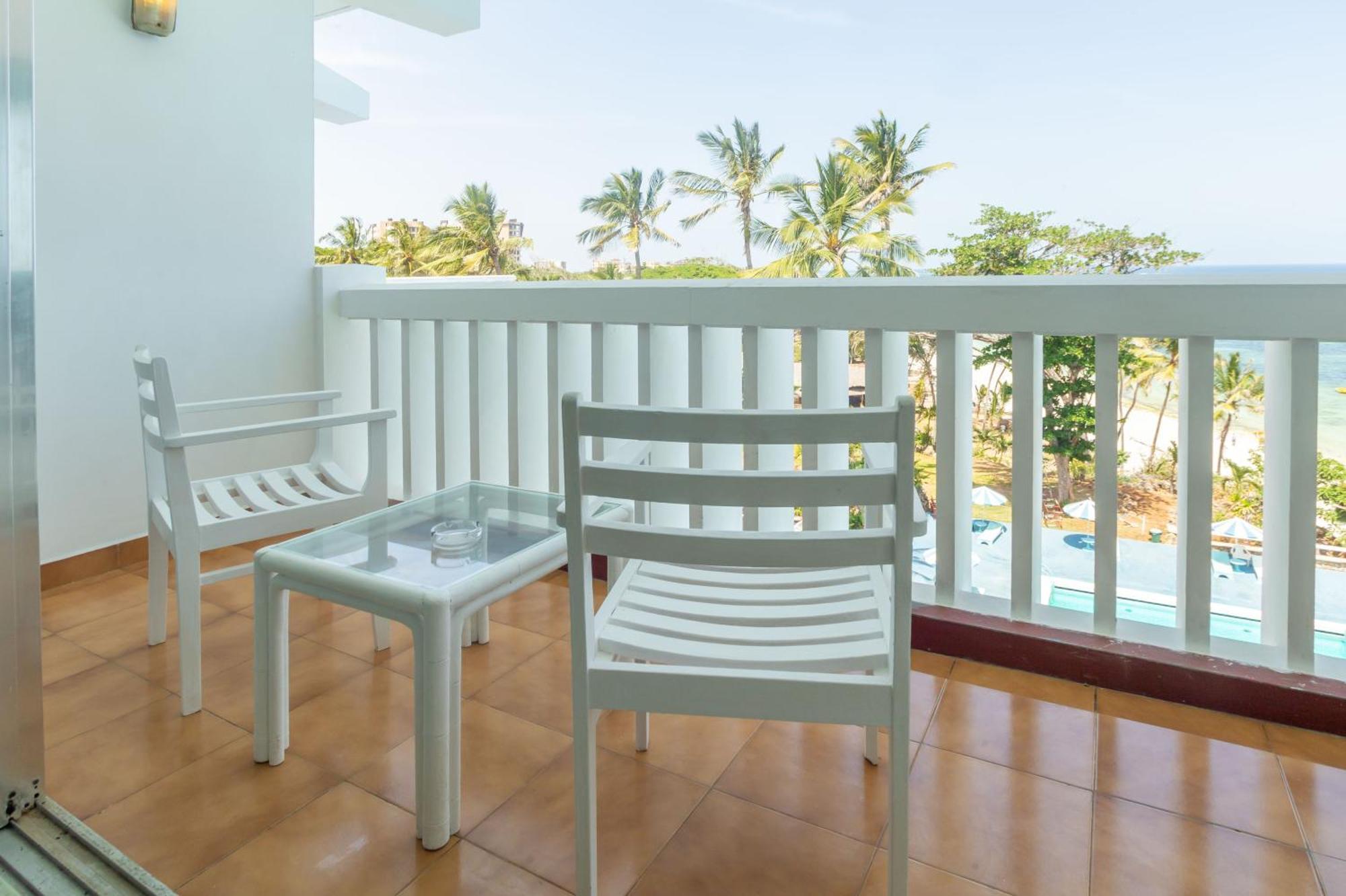 Mombasa Beach Hotel Eksteriør bilde